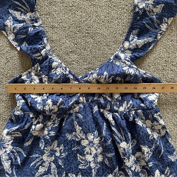 American Eagle Hawaiian Cut Out Back Crinkle Mini Dress Blue Large - Picture 2 of 7